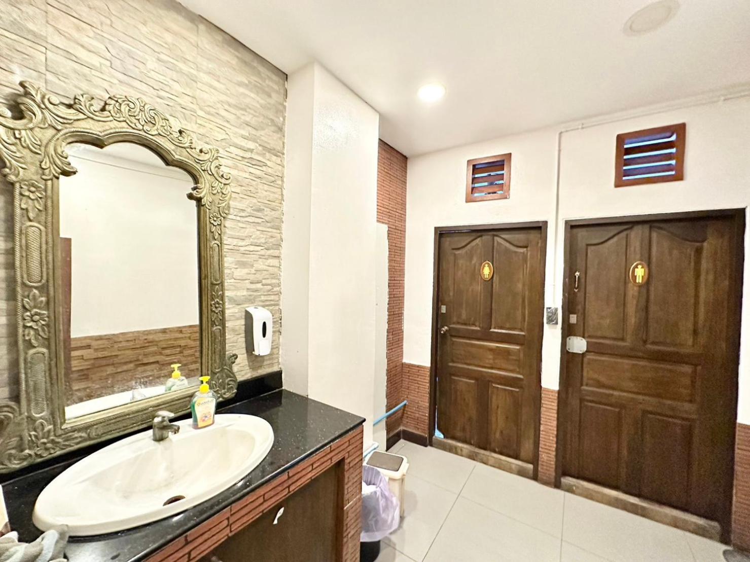 Baan At Khaosan Hostel بانكوك المظهر الخارجي الصورة